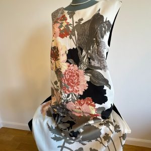 Rochie MS Mode florală elegantă – mărime 46 (XL)