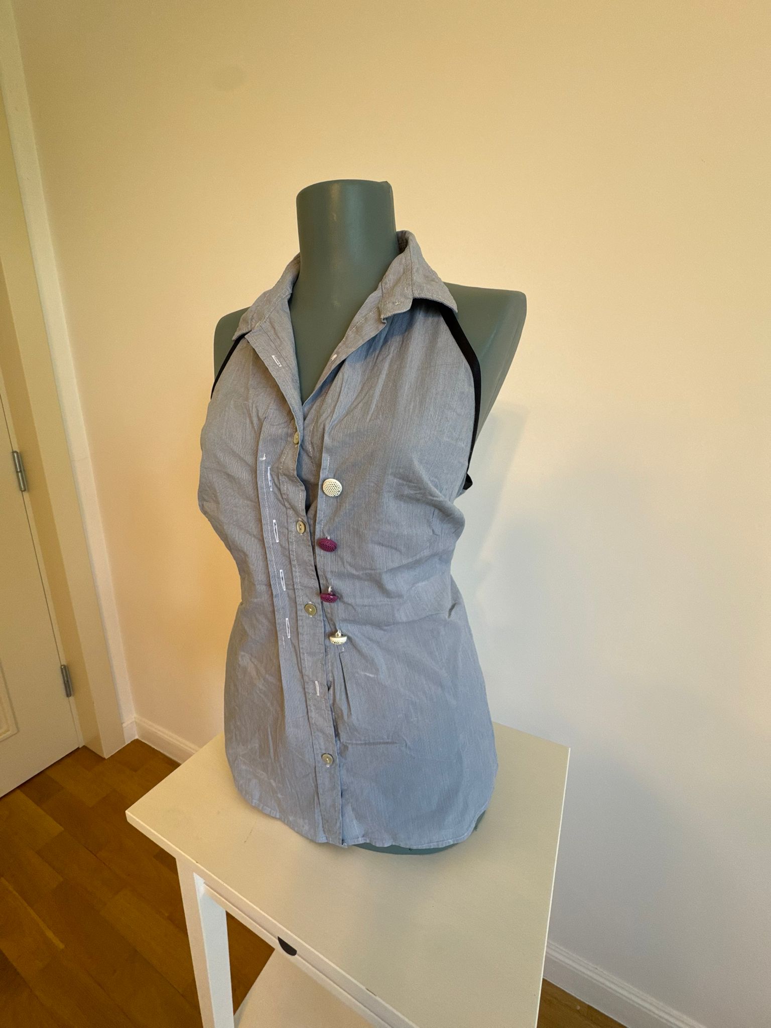 Cămașă fără mâneci HUGO BOSS „Cleopatra” albastru deschis L